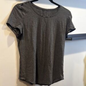 Lululemon Athletica black and white stripe Fitted Short Sleeve Tee